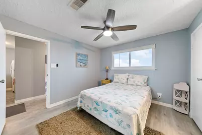 7600 Seawall Blvd #202, Galveston, TX 77551 - Photo 19