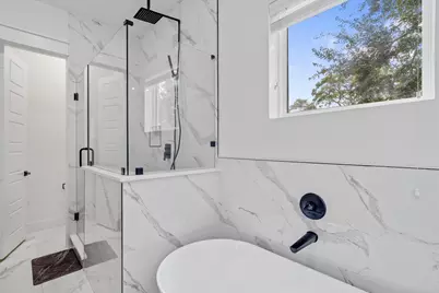 5318 Wunder Lane, Houston, TX 77091 - Photo 9