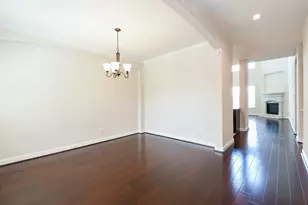 4606 Sky Harbor Ct, Sugar Land, TX 77479 - Photo 5