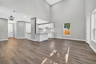 3826 Rosemont St, Houston, TX 77051 - Photo 3