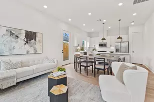 241 Rebecca St, Houston, TX 77022 - Photo 5