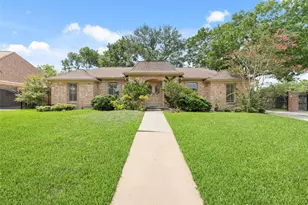 11838 Riverview Dr, Houston, TX 77077 - Photo 1
