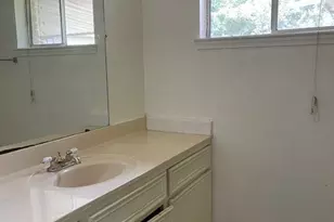 7106 Pella Dr, Houston, TX 77036 - Photo 17