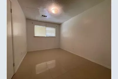 7106 Pella Dr, Houston, TX 77036 - Photo 23