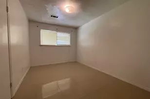7106 Pella Dr, Houston, TX 77036 - Photo 23