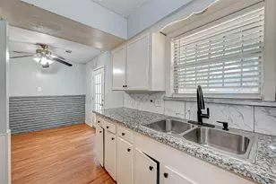 2946 Dragonwick Dr, Houston, TX 77045 - Photo 17