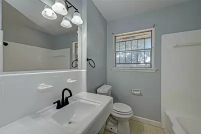 2946 Dragonwick Drive, Houston, TX 77045 - Photo 33