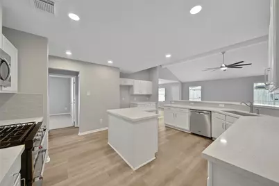 7706 Kempsey Lane, Houston, TX 77040 - Photo 19