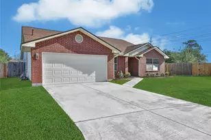 7706 Kempsey Ln, Houston, TX 77040 - Photo 3