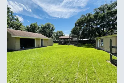 4012 Hillcrest Street, Liberty, TX 77575 - Photo 17