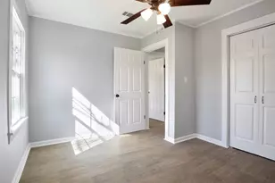 407 N Amthor St, Bellville, TX 77418 - Photo 13