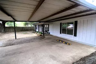 1319 N Tammye Ln W, Madisonville, TX 77864 - Photo 5