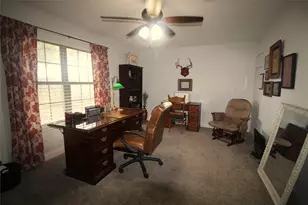 1319 N Tammye Ln W, Madisonville, TX 77864 - Photo 9
