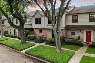 1313 Reddleshire Ln, Houston, TX 77043 - Photo 5