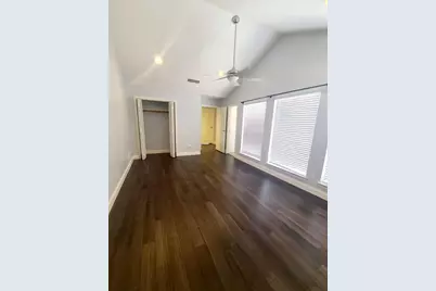 7447 Cambridge #8, Houston, TX 77054 - Photo 11