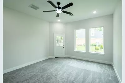 216 Monterrey Road W, Montgomery, TX 77356 - Photo 13