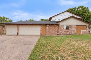4830 Bayou Vista Dr, Houston, TX 77091 - Photo 3