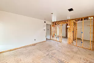 4830 Bayou Vista Dr, Houston, TX 77091 - Photo 5