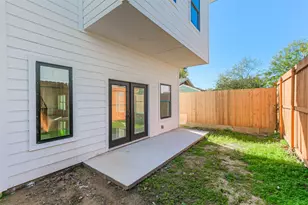 5014 Creekmont Dr, Houston, TX 77091 - Photo 29