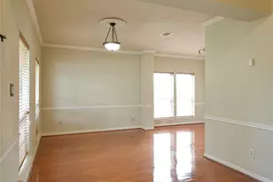 16306 Ash Point Ln, Sugar Land, TX 77498 - Photo 9