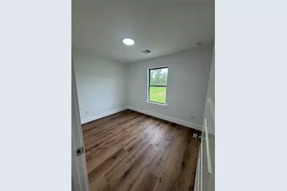 13248 Lake Conroe Bay Road, Willis, TX 77318 - Photo 11
