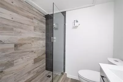 3400 Timmons Lane #32, Houston, TX 77027 - Photo 11