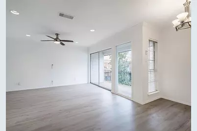 3400 Timmons Lane #32, Houston, TX 77027 - Photo 3