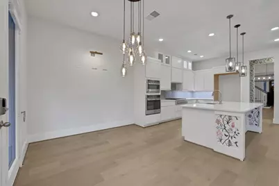 8558 Ridgepoint Drive, Houston, TX 77055 - Photo 19