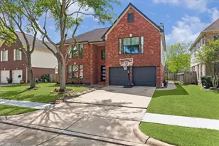 7022 Red Coral Dr, Pasadena, TX 77505 - Photo 3