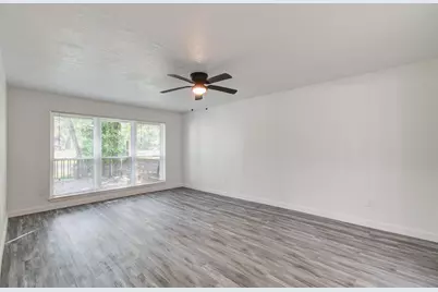 812 Stone Mountain Drive, Conroe, TX 77302 - Photo 13