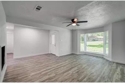 812 Stone Mountain Drive, Conroe, TX 77302 - Photo 5