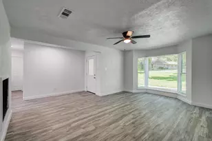 812 Stone Mountain Dr, Conroe, TX 77302 - Photo 5