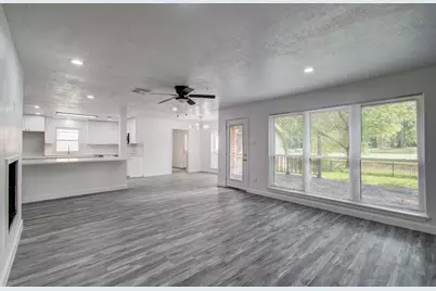 812 Stone Mountain Drive, Conroe, TX 77302 - Photo 11