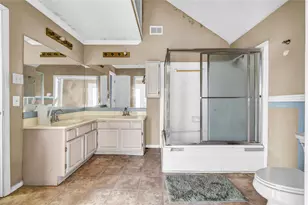 3 Chuckwagon Ct, Angleton, TX 77515 - Photo 15
