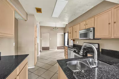 3 Chuckwagon Court, Angleton, TX 77515 - Photo 13