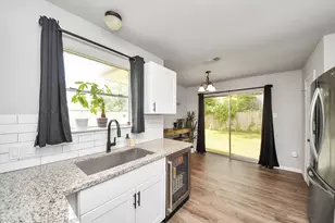 16118 Bunker Ridge Rd, Houston, TX 77053 - Photo 11