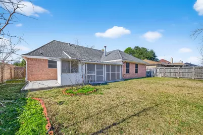 9927 Glenkirk Drive, Houston, TX 77089 - Photo 21