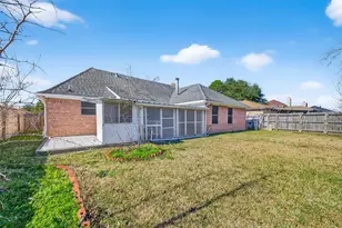 9927 Glenkirk Dr, Houston, TX 77089 - Photo 21