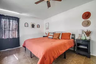 804 N Milam St, Fredericksburg, TX 78624 - Photo 11