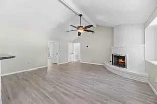 12211 Pine Knoll Dr, Houston, TX 77099 - Photo 11