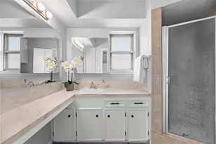 12211 Pine Knoll Dr, Houston, TX 77099 - Photo 19