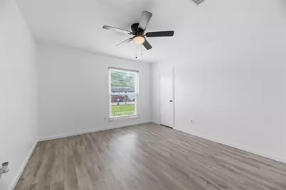 12211 Pine Knoll Drive, Houston, TX 77099 - Photo 21