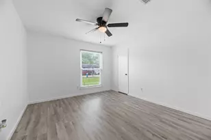 12211 Pine Knoll Dr, Houston, TX 77099 - Photo 21