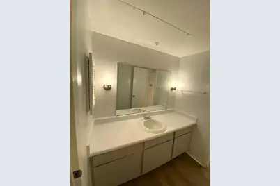 2822 S Bartell Drive #3, Houston, TX 77054 - Photo 9