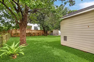 1315 E 33rd St, Houston, TX 77022 - Photo 29