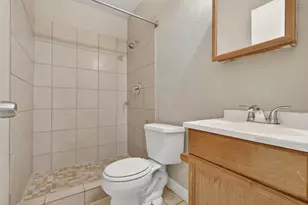 1315 E 33rd St, Houston, TX 77022 - Photo 21