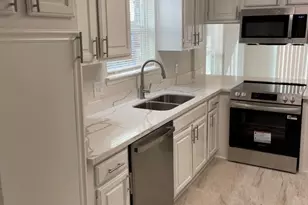 2850 Creekway Cir, Missouri City, TX 77459 - Photo 11