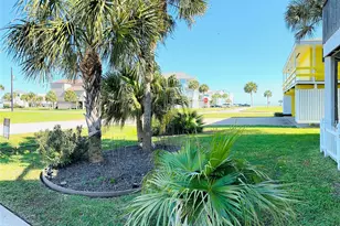 4119 Campeche Ct, Galveston, TX 77554 - Photo 13