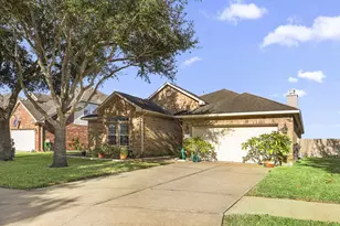 2202 Winchester Lake, Rosenberg, TX 77471 - Photo 5