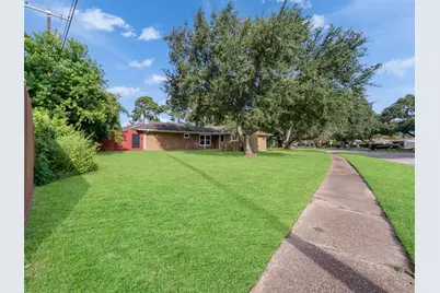 203 22nd Avenue N, Texas City, TX 77590 - Photo 23